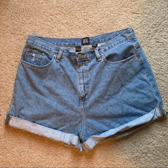 Urban Outfitters Pants - Urban Outfitters Mom High Rise Shorts
